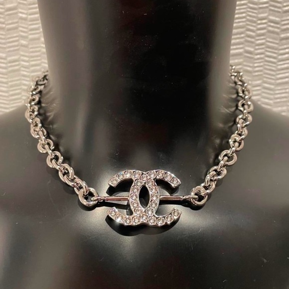 ❌SOLD❌ CHANEL 25C Silver & Crystal adjustable Choker Necklace - NEW with Tags - Picture 2 of 11